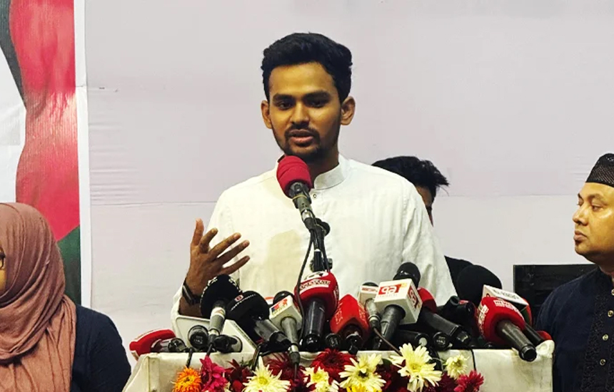 সরকার ‘ভায়োলেন্স’ বেছে নিলে আমাদেরও বাধ্য হতে হবে: আসিফ মাহমুদ