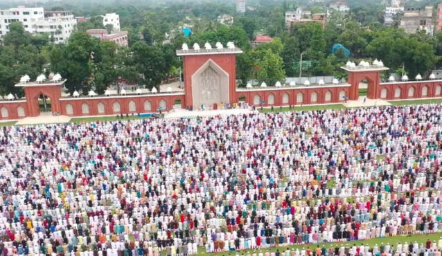 দিনাজপুরের গোর-এ শহীদ ময়দানে ঈদের জামাত অনুষ্ঠিত