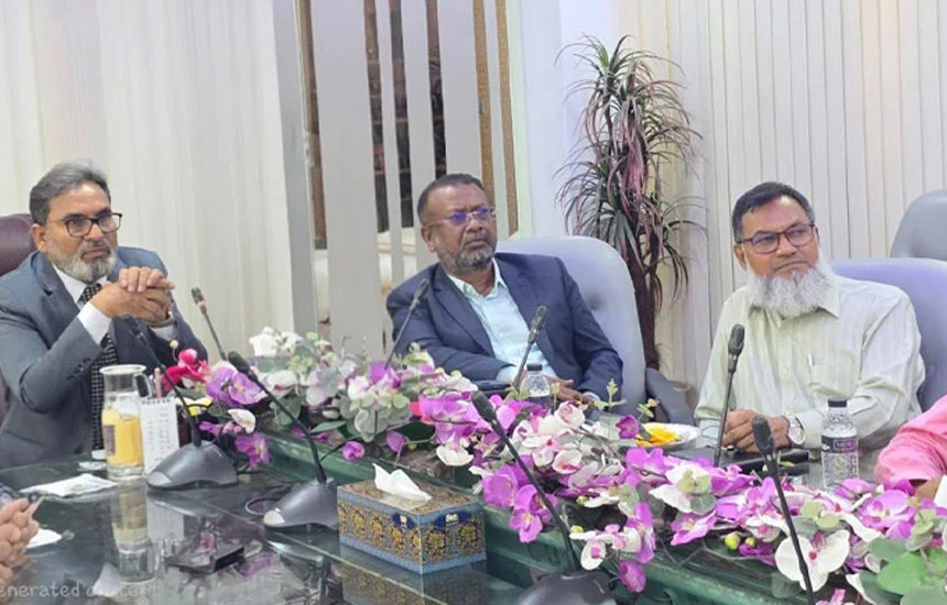 ইডিসিএলে হঠাৎ পরিদর্শনে ওষুধ প্রশাসনের ডিজি