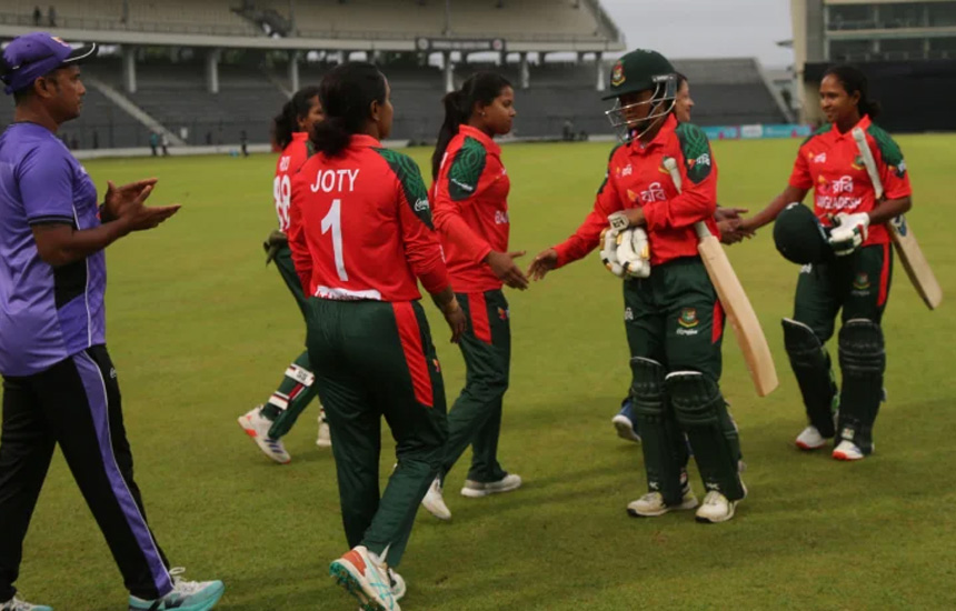 ৩ রানের আক্ষেপে হোয়াইটওয়াশ বাংলাদেশ