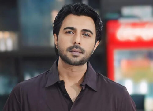 আত্মপরিচয়ের এক অদ্ভুত সমীকরণ নিয়ে আসছি: অপূর্ব