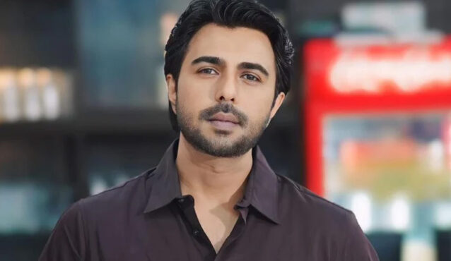 আত্মপরিচয়ের এক অদ্ভুত সমীকরণ নিয়ে আসছি: অপূর্ব
