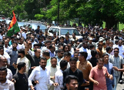 জিয়াউর রহমানের শাহাদাতবার্ষিকী উপলক্ষে জিয়া উদ্যানে নেতাকর্মীদের ঢল