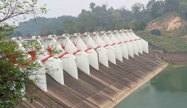 বর্জ্য ভরাট, ড্রেজিং না করায় শুকিয়ে যাচ্ছে কাপ্তাই হ্রদ, বিদ্যুৎ উৎপাদন ব্যাহত