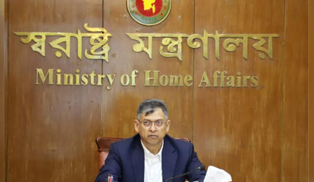 ব্যাটারিচালিত রিকশা মহানগরের বাইরে নেওয়ার চিন্তা চলছে: স্বরাষ্ট্রমন্ত্রী
