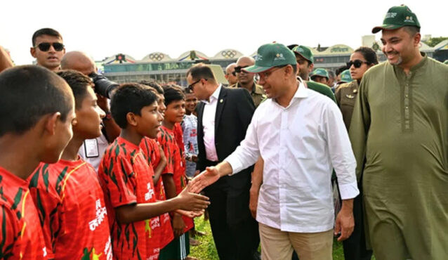 খেলাধুলার পাশাপাশি লেখাপড়াতেও এগিয়ে যেতে হবে: প্রধানমন্ত্রী