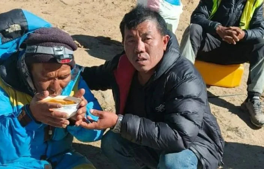 মৃত ভেবে শুরু হয়েছিল শেষকৃত্যের প্রস্তুতি, ছয় দিন পর যেভাবে জীবিত ফিরলেন শেরপা