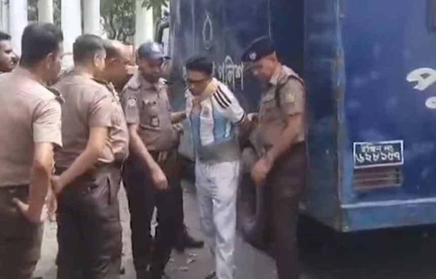 আর্জেন্টিনার জার্সি গায়ে ট্রাইব্যুনালে জুনাইদ আহমেদ পলক