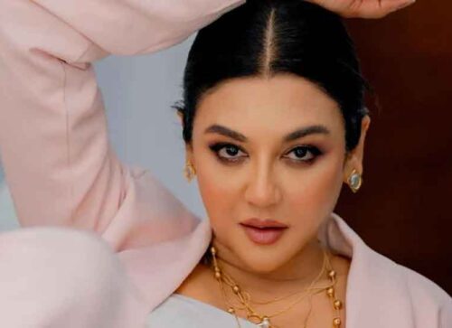 অভিনয়ের বাইরে পশ্চিমবঙ্গে ভিন্ন মঞ্চে জয়া আহসান