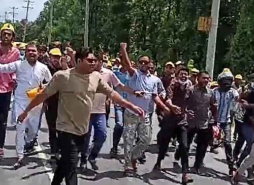 দেশে ফিরেই গাজীপুরে মিছিলের নেতৃত্বে নিষিদ্ধ ছাত্রলীগ নেতা