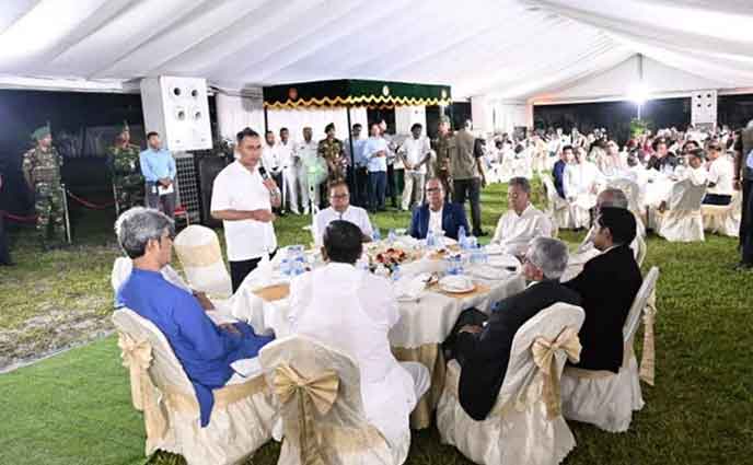 যুগপৎ আন্দোলনের শরিক নেতাদের সঙ্গে প্রধানমন্ত্রীর শুভেচ্ছা বিনিময়