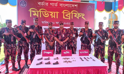 সাতছড়ির গভীর অরণ্যে মাটির নিচে মিলল ৬ পিস্তল, গুলি-ম্যাগাজিন