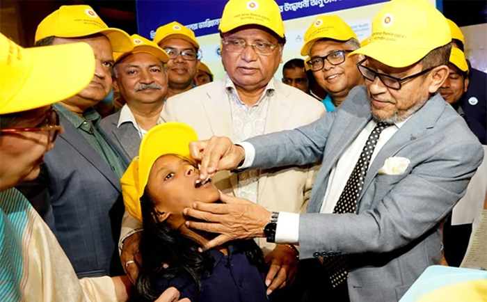 আজ থেকে সারাদেশে কলেরার টিকা, দুই ডোজে সুরক্ষা পাবেন ৫১ লাখের বেশি মানুষ