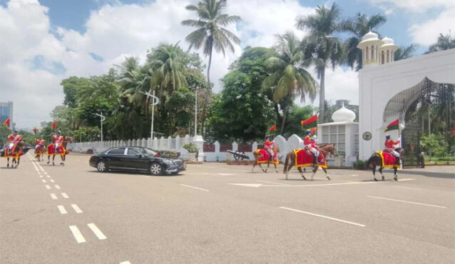 বঙ্গভবনে উঠলেন রাষ্ট্রপতি মির্জা ফখরুল