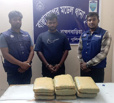 বাঞ্ছারামপুরে ১১ কেজি গাঁজাসহ প্রাইভেটকার জব্দ, মাদক কারবারি গ্রেপ্তার