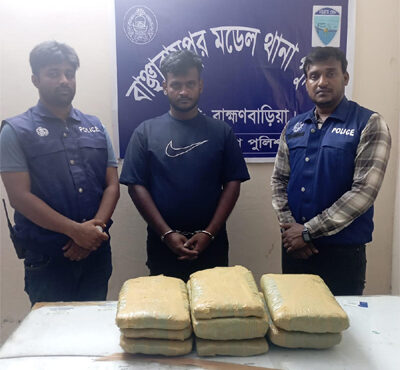 বাঞ্ছারামপুরে ১১ কেজি গাঁজাসহ প্রাইভেটকার জব্দ, মাদক কারবারি গ্রেপ্তার