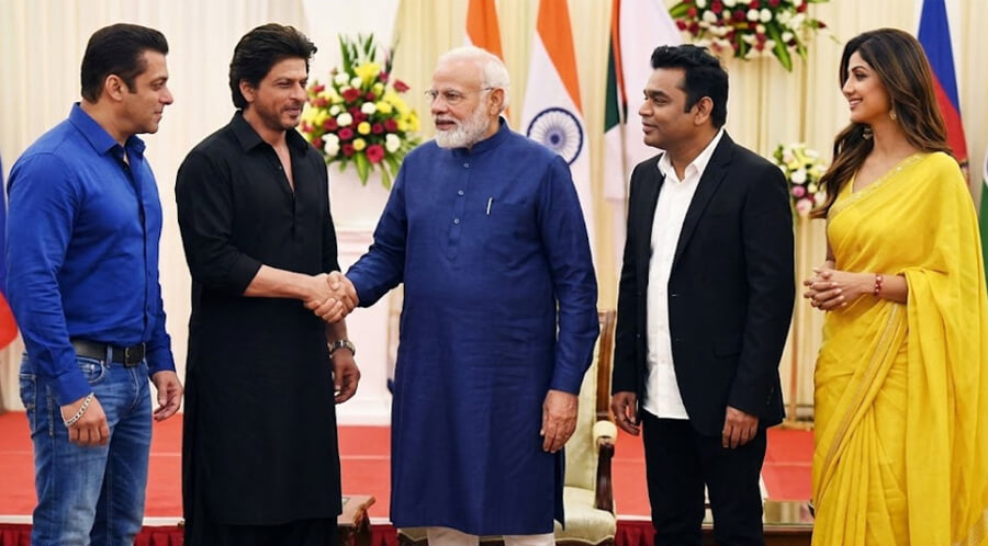 মোদির জন্মদিনে তারকাদের শুভেচ্ছার ঢল, কে কী বললেন?