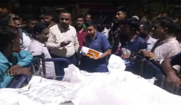 পাচারের সময় ২০ বস্তা সরকারি সার জব্দ