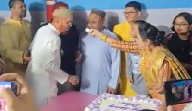 থানার মূল ফটক বন্ধ রেখে ওসির ছেলের জন্মদিন, ভিডিও ভাইরাল
