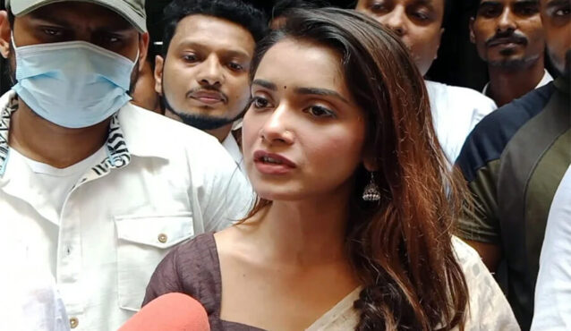 শাড়ি আত্মসাৎ মামলায় তানজিন তিশার জামিন বাড়ল