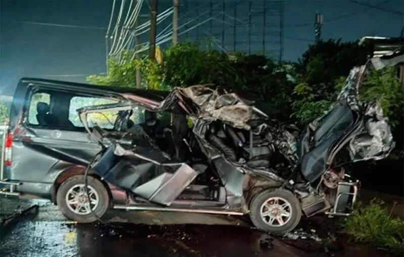 বিয়ের অনুষ্ঠান শেষে ফেরার পথে ভয়াবহ দুর্ঘটনা, চট্টগ্রামে নিহত ৪