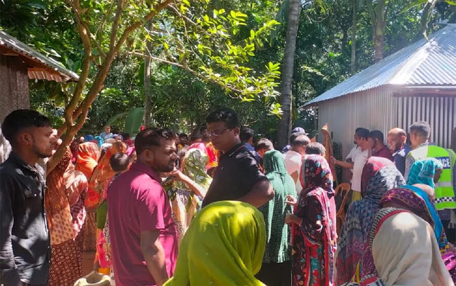 টিকটকে পরিচয় থেকে প্রেম, বিয়েতে পরিবারের আপত্তি; প্রাণ গেল স্কুলছাত্র ও গৃহবধূর
