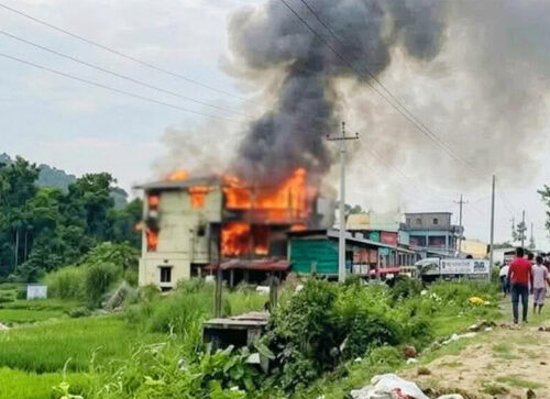 কক্সবাজারে টুপটুপ রিসোর্টে ভয়াবহ আগুন, নিহত ৭; নিখোঁজ ৫