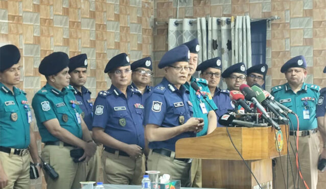 চাঁদাবাজি রোধে অভিযোগ ছাড়াই মামলা করতে পারবে পুলিশ: আইজিপি
