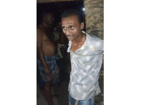 গাজীপুরে বাবাকে হত্যার পর আত্মগোপনে, প্রতিবেশীর বাড়ি থেকে আটক ছেলে