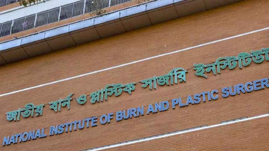 টঙ্গীতে গ্যাস বিস্ফোরণে একই পরিবারের ৩ জন দগ্ধ, অবস্থা আশঙ্কাজনক