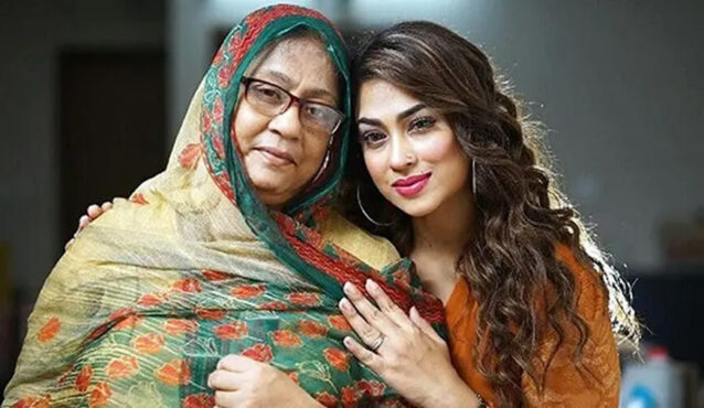 মা হারালেন চিত্রনায়িকা পপি, মগবাজারের হাসপাতালে মৃত্যু