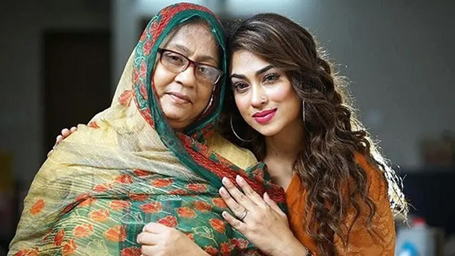 মা হারালেন চিত্রনায়িকা পপি, মগবাজারের হাসপাতালে মৃত্যু